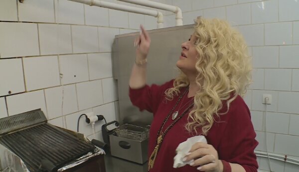 „Ja niczego nie dotknę, dopóki tu będzie taki syf!” – pani Magda stawia wszystko na ostrzu noża